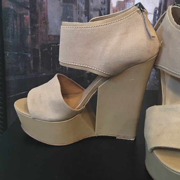 Lamb platform wedge - Picture 2 of 3