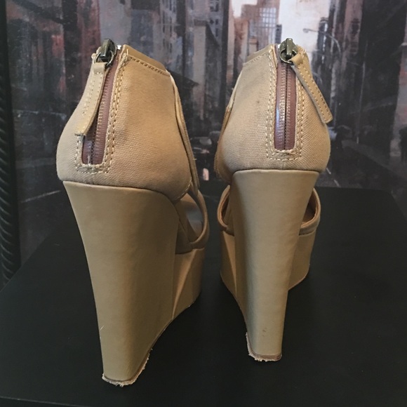 Lamb platform wedge - Picture 3 of 3