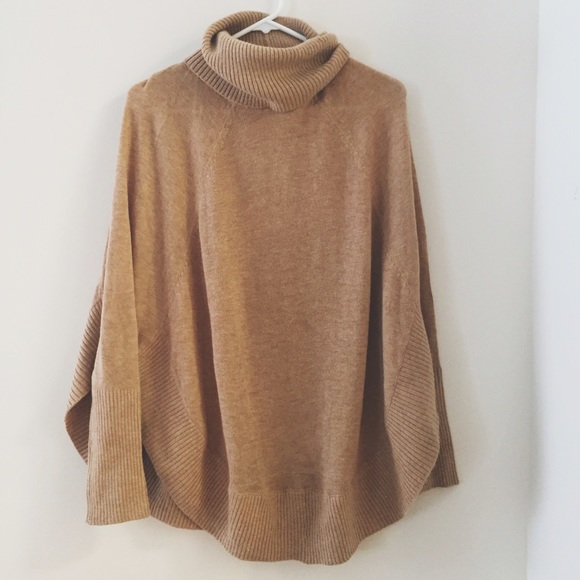 Gorgeous camel poncho sweater