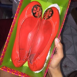 Tory Burch flats ! Great condition 😊