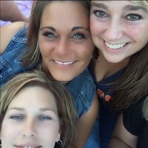 Meet your Posher, Kelly