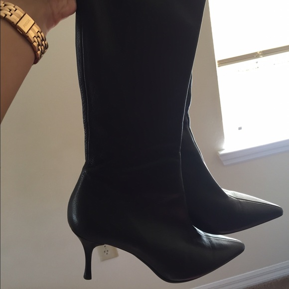 AUTHENTIC GUCCI BOOTS - Picture 2 of 4