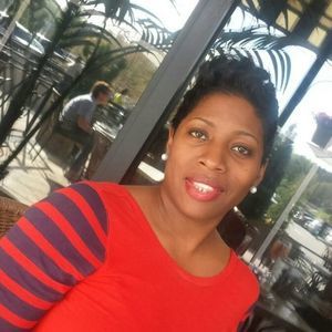 Meet your Posher, Camisha