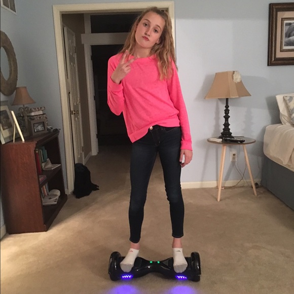 Meet your Posher, Ava - Picture 1 of 1