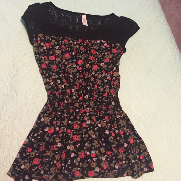 Peplum waist top