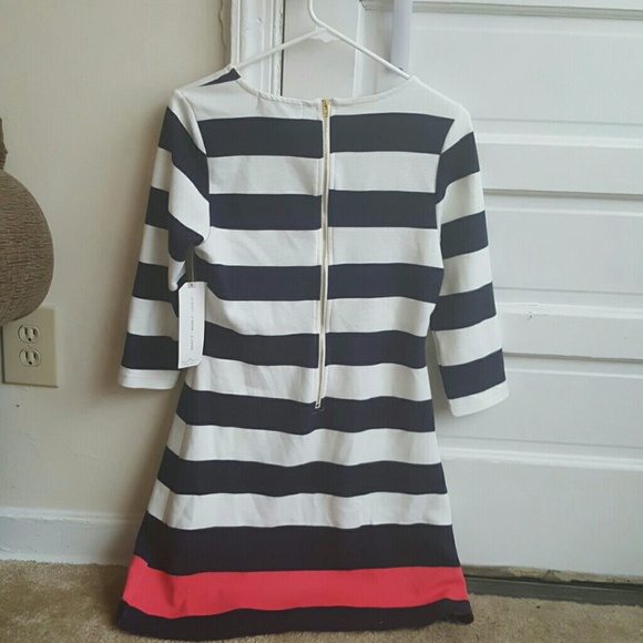 DRESS *SOLD* - Picture 2 of 2