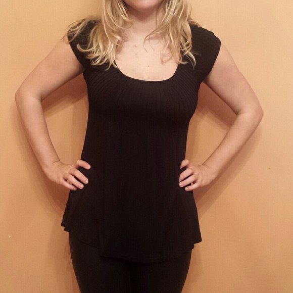 Black shirt &VS LOVE pink shirt