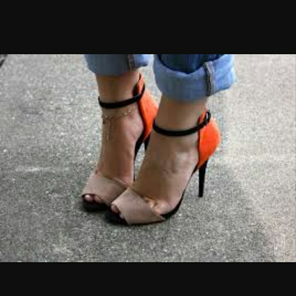 zara Shoes - Flash sale***Zara Color Block Heels