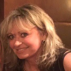 Meet your Posher, Deborah