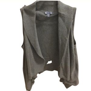 GAP open hi-low sweater vest