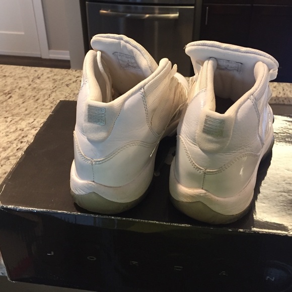 Jordan 11's - Picture 3 of 4