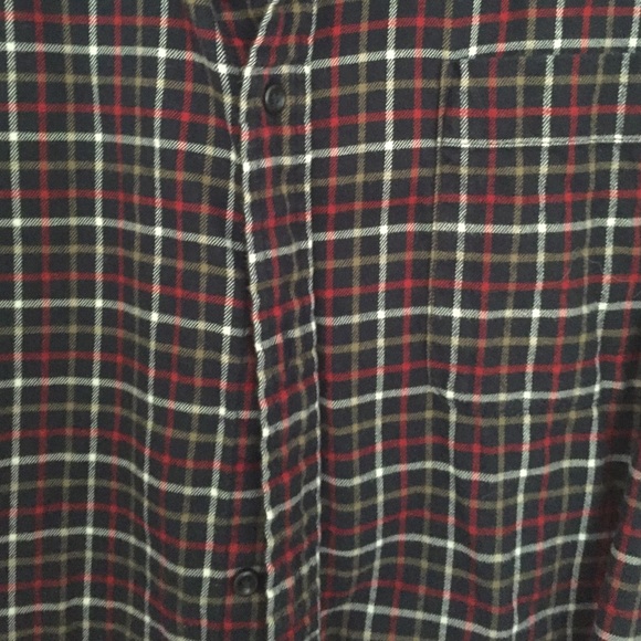 Uniqlo men's plaid button down - Picture 3 of 4