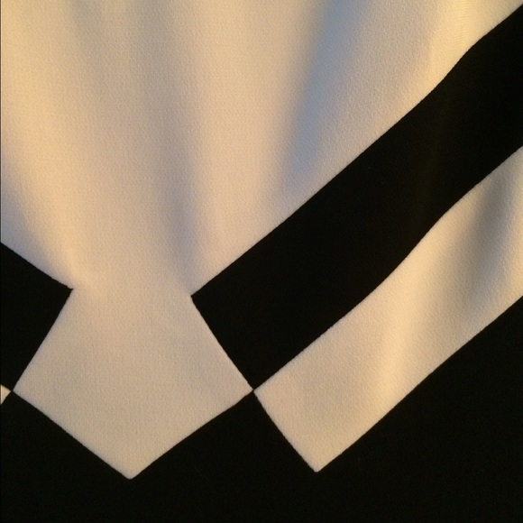 Diane von Furstenberg Holiday Black & Cream Dress - Picture 3 of 4