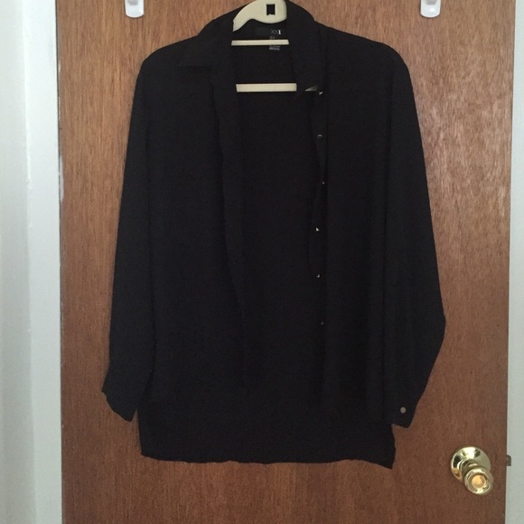 Forever 21 sheer button down - Picture 1 of 4
