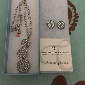 NWT Swarovski crystal touchstone necklace set