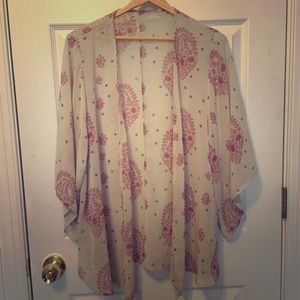 Beautiful taupe kimono style top