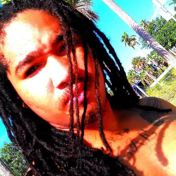 Meet your Posher, Joshua - Picture 1 of 1