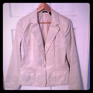 Cream and gold one button blazer.