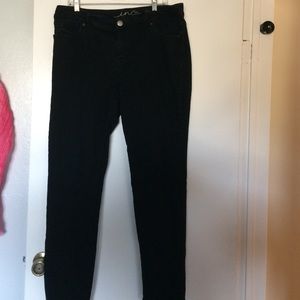 INC black skinny leg jeans. Slim Fit