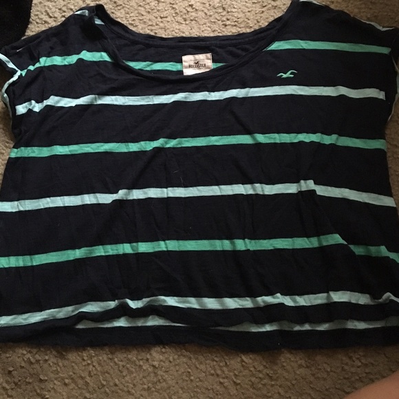 Cropped stripped hollister shirt