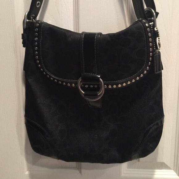 excellent condition black coach shoulder bag