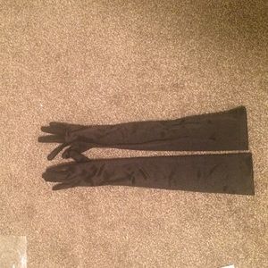 NWOT Black Elastic Silk Ball Gloves