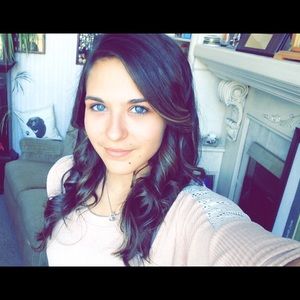 Meet your Posher, Ally