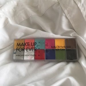 MAKE UP FOR EVER 12 Flash Color Case