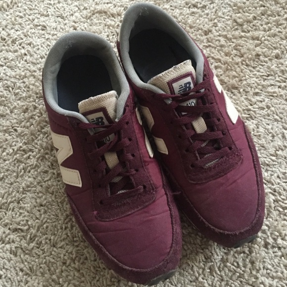 {On hold} New Balance plum life style sneakers