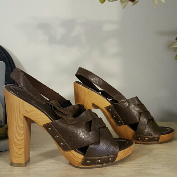 Brown slingback platform sandal