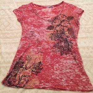 Maurice's stylish tshirt!