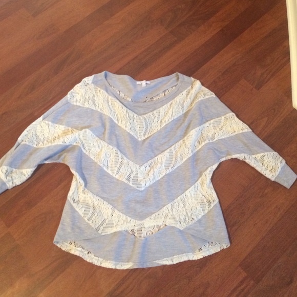 Lace chevron top - Size M