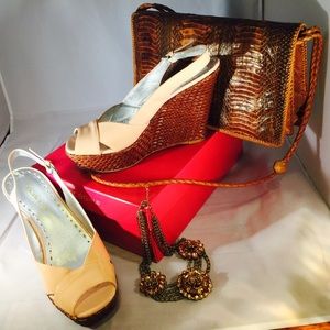Bcbg Girl nude/blush patent leather wedge
