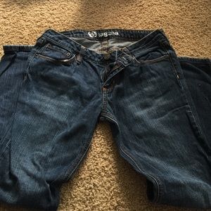 Bullhead "laguna" boot cut jeans. Size 11 short.