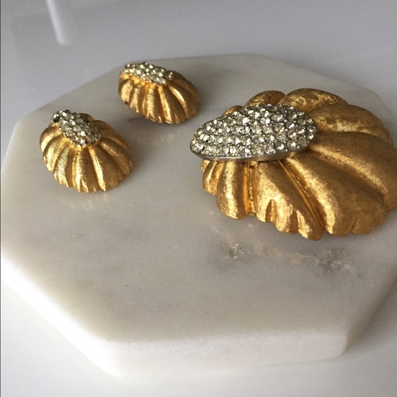 BSK Vintage Earring & broach set