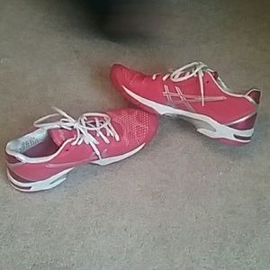 Red asics gel tennis shoes
