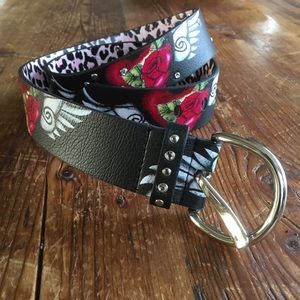 🌹Similar to Ed Hardy--beautiful women's belt!