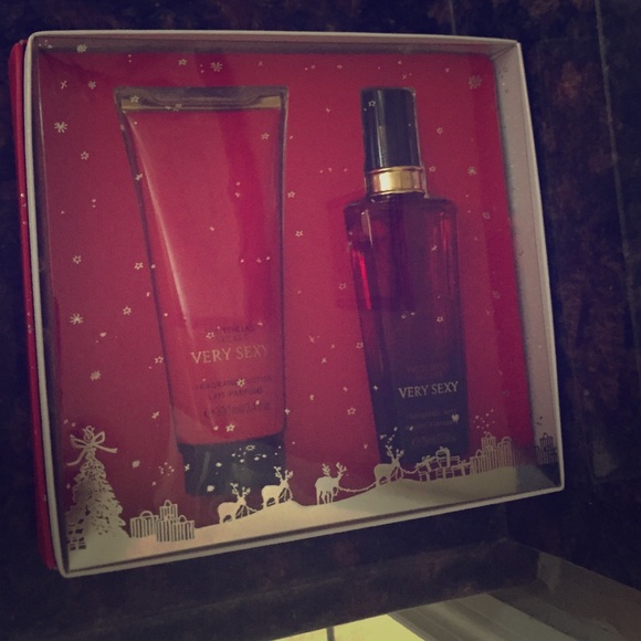 Very Sexy Lotion and Perfume Pack