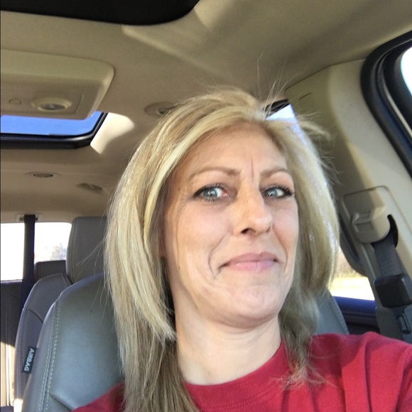 Meet your Posher, Lori