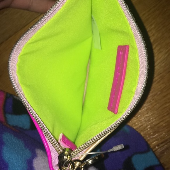 Wallet - Picture 3 of 3