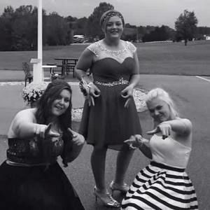 Meet your Posher, Molly