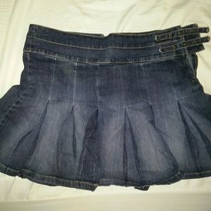 Jean Mini-Skirt w/ Stretch & Pleats - size 8!