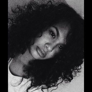 Meet your Posher, Nina