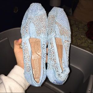 NWT blue crochet toms