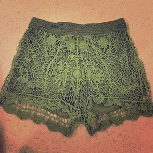 High waisted elastic waistband shorts