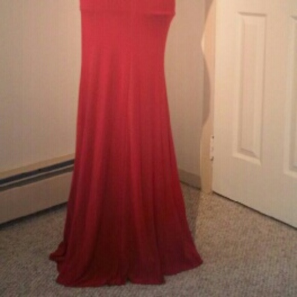 Sexy uched fitted red dress - Picture 4 of 4