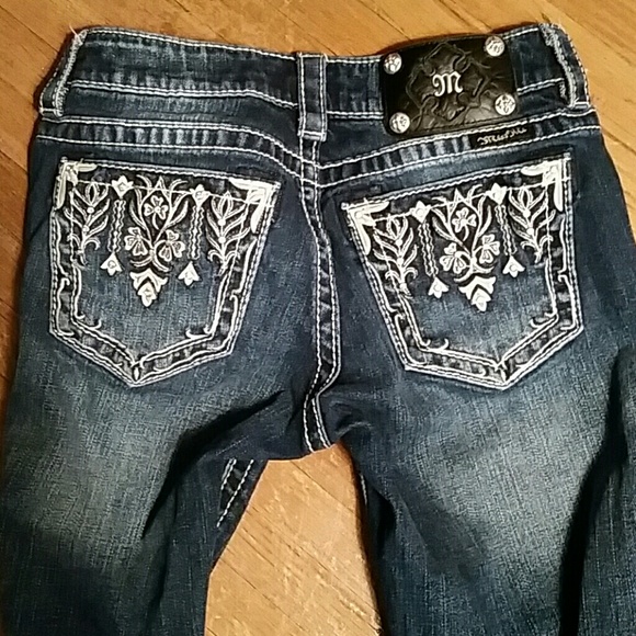 ❎❌bundled❌❎Miss Me jeans 27