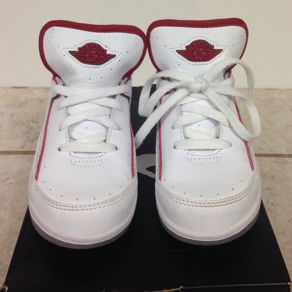 Toddler Jordan Retro 2 sz 9c