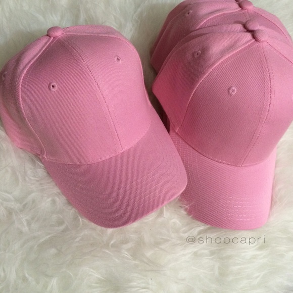 shopcapri Accessories - ✨last one! pink celeb style acrylic cap✨