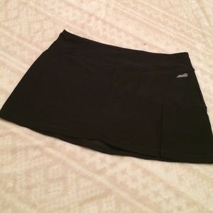Avia large tennis skirt!